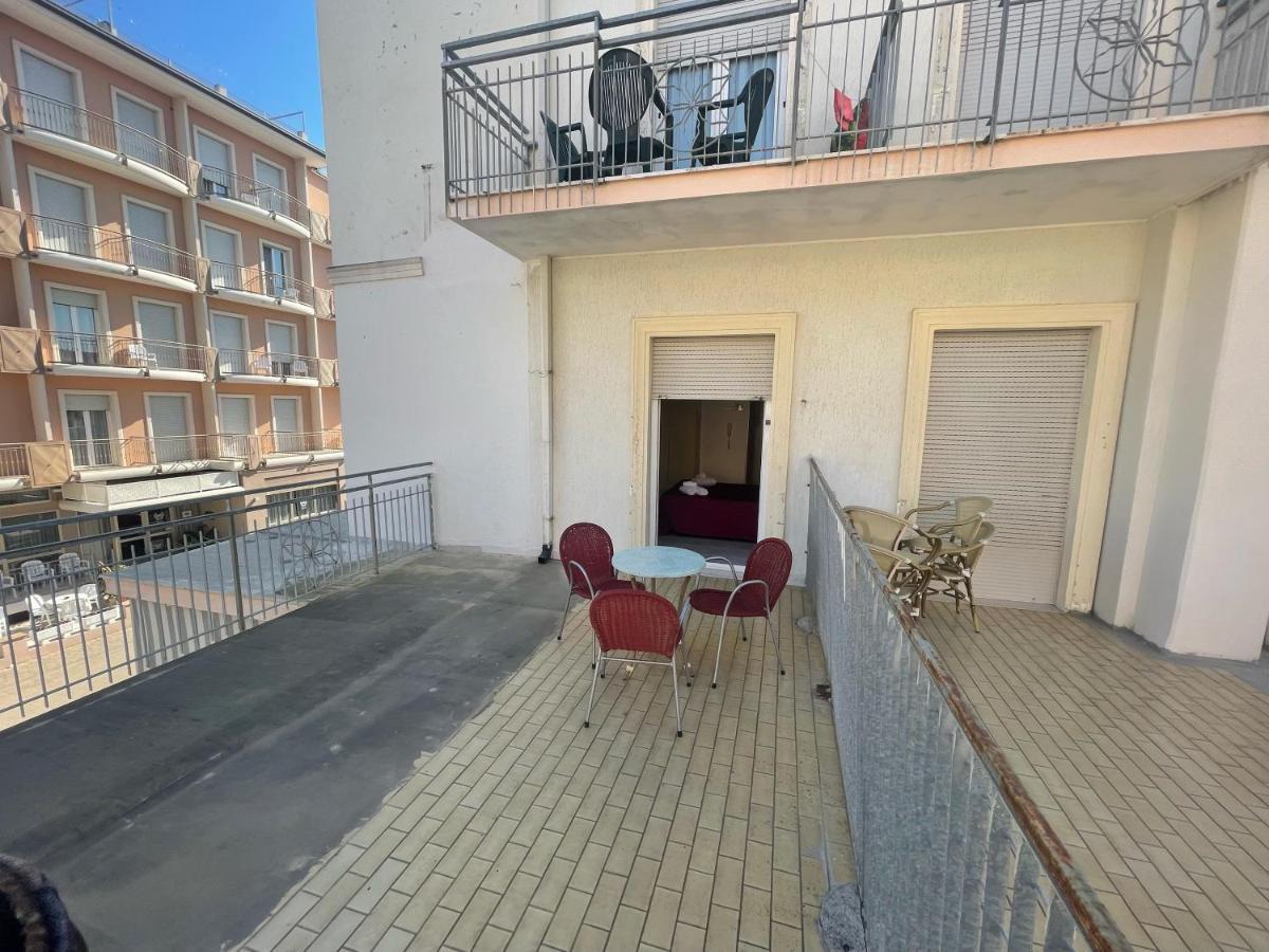 Hotel Malibu Mare Rimini Dış mekan fotoğraf
