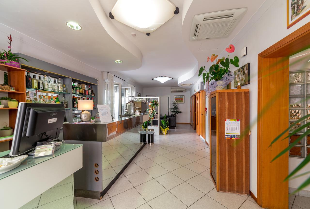 Hotel Malibu Mare Rimini Dış mekan fotoğraf